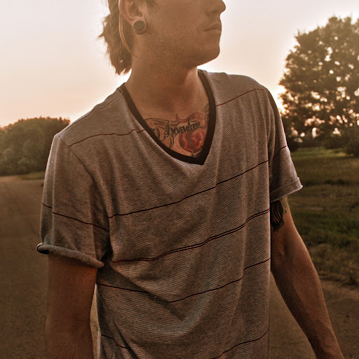 Anthony Rhoades Photo 12