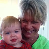 Suzanne Oliver Photo 38