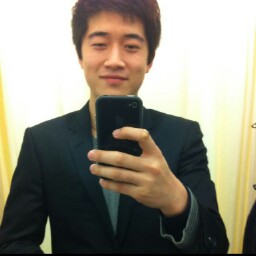Zhong Huang Photo 19