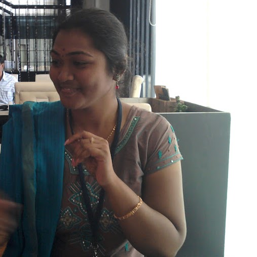 Divya Ganesan Photo 19