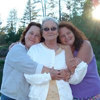 Teresa Strom Photo 11