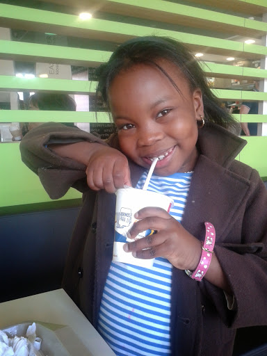 Justina Robinson Photo 10