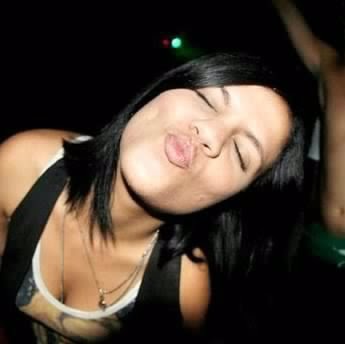 Caroline Farias Photo 16