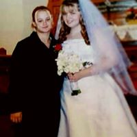 Laura Ziegler Photo 30