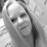 Lisa Hibbs Photo 17