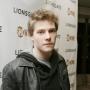 Hunter Parrish Photo 24
