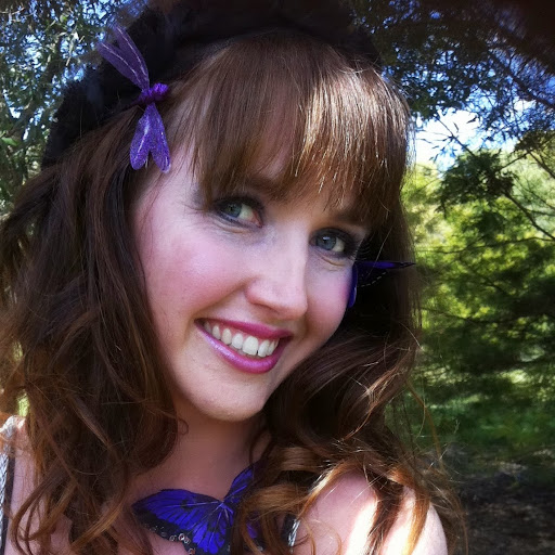 Nicole Peacock Photo 31