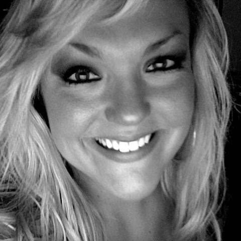 Jessica Garrett Photo 38