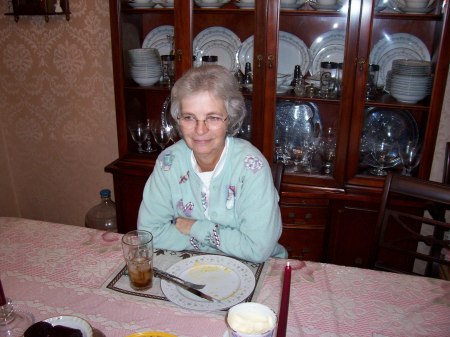Anne Foster Photo 25
