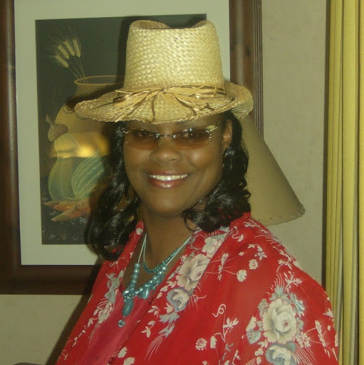 Gwendolyn Clark Photo 25
