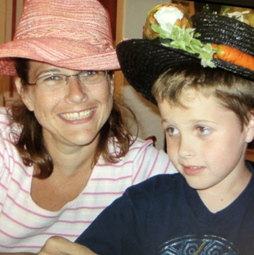 Sandra Snyder Photo 45