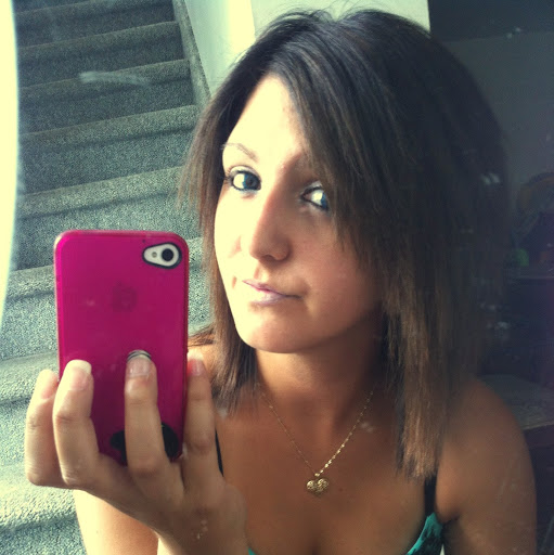 Jess Lapointe Photo 3