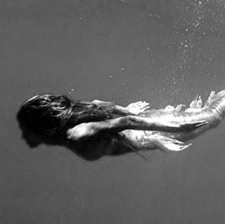Sara Hester Photo 40
