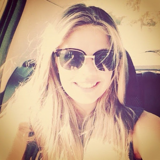 Hanna Abraham Photo 29