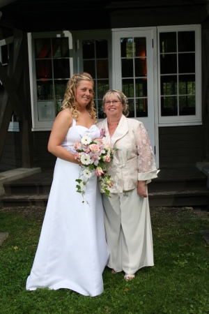 Debbie Davidson Photo 35