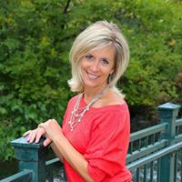 Renae Murphy Photo 20