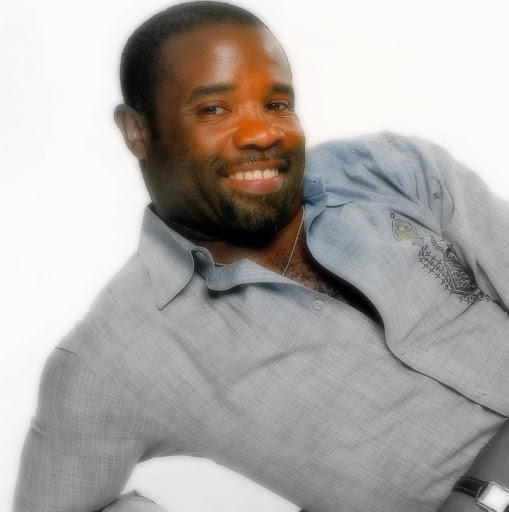 Sidney Robinson Photo 5