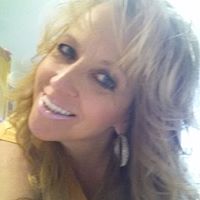 Traci Lang Photo 13