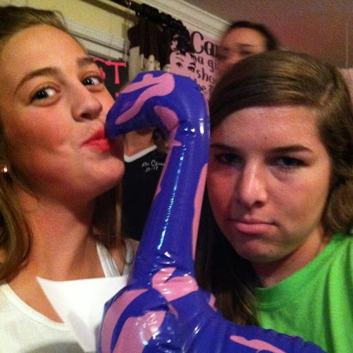Hannah Nelson Photo 36