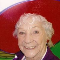 Betty Willson Photo 4