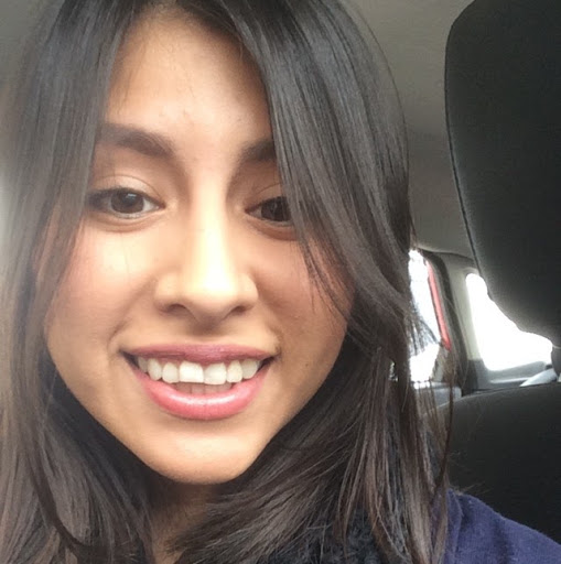 Elizabeth Agustin Photo 25