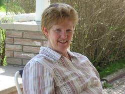 Linda Fisher Photo 18