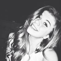 Michaela Dixon Photo 10