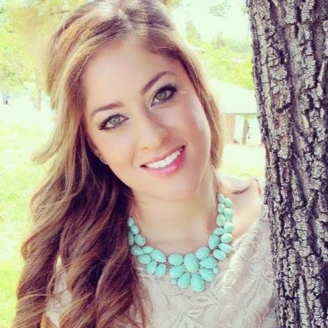 Stephanie Ybarra Photo 15