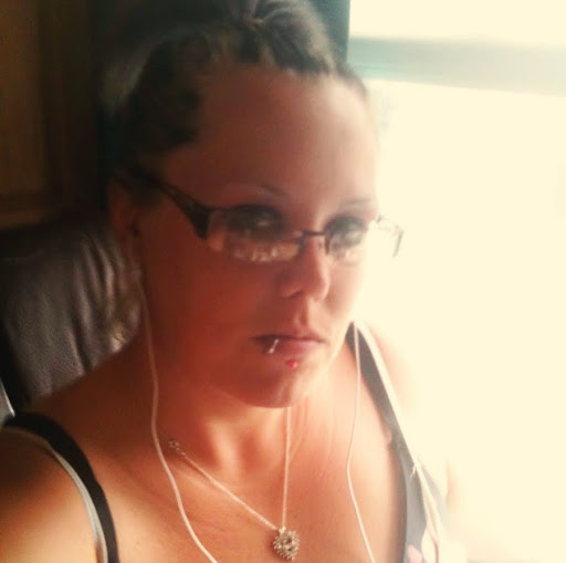 Danielle Cantrell Photo 8