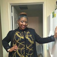 Shanae Robinson Photo 6