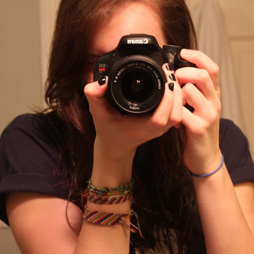 Emily Hawkins Photo 8