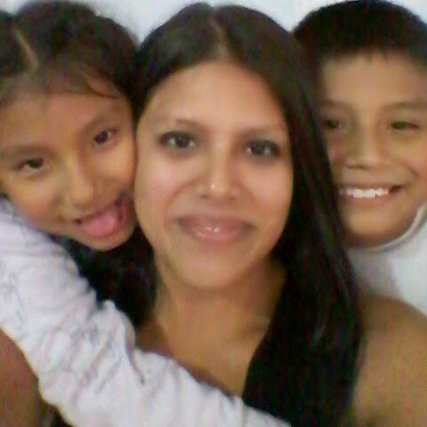 Betty Mendoza Photo 9