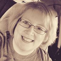 Julie Wright Photo 6