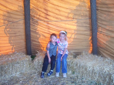 Belinda Anderson Photo 35