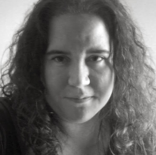 Andrea Holmes Photo 43