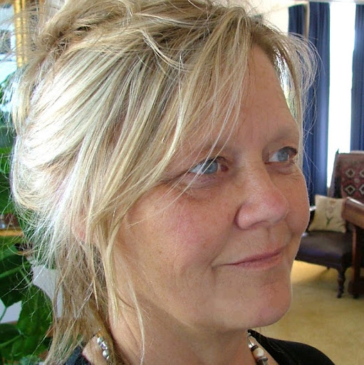 Lynda Lee Photo 44