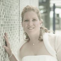 Laura Fisch Photo 6