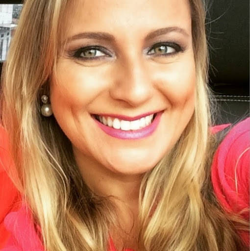 Pauline Lucas Photo 29