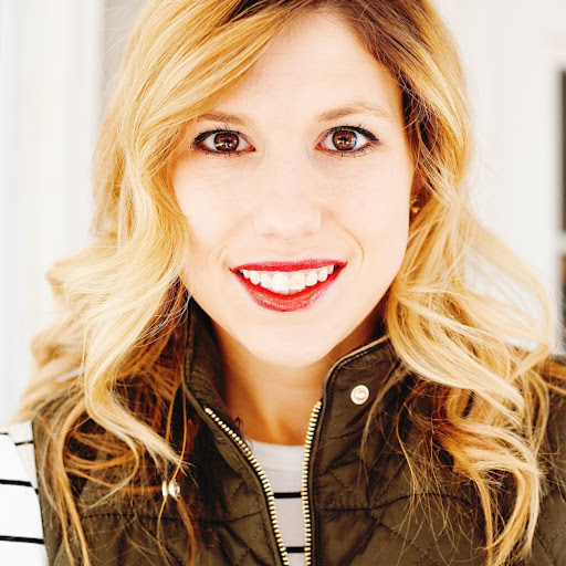 Rachel Sweatt Photo 6