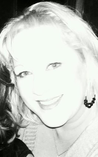 Kimberly Winters Photo 32