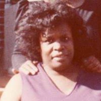 Victoria Crenshaw Photo 9