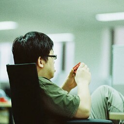 Tom Yeo Photo 18