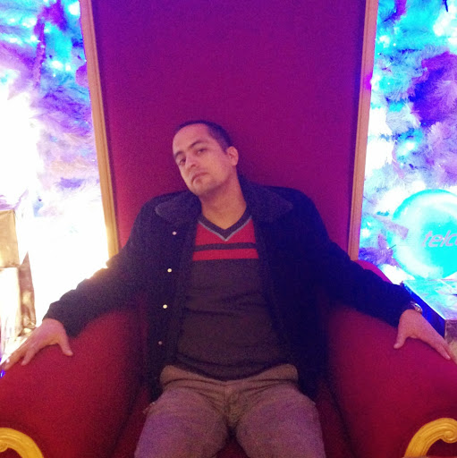 Jonathan Hernandez Photo 12