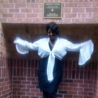 Michelle Gittens Photo 17