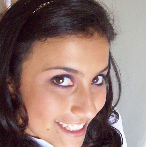 Adriana Cordova Photo 22