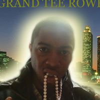 Tee Rowe Photo 3