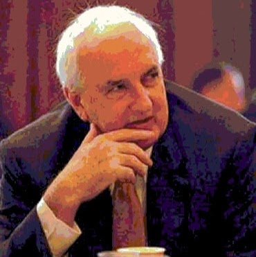 Gregory Gardner Photo 38