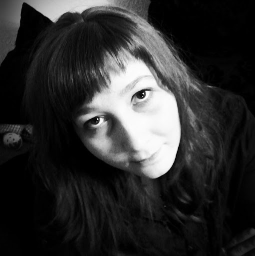 Linda Voss Photo 15