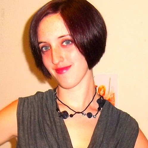Erica Hayes Photo 23