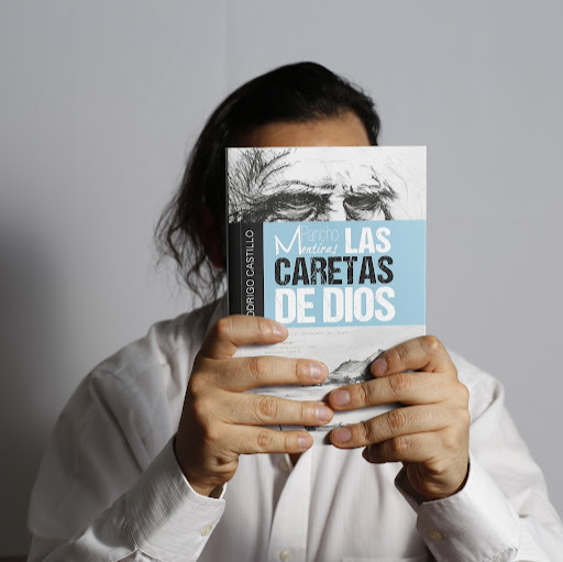 Rodrigo Castillo Photo 17
